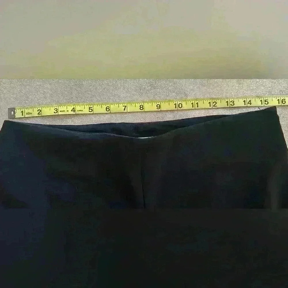 White House Black Market Cropped Black Pants (381) - Picture 9 of 13